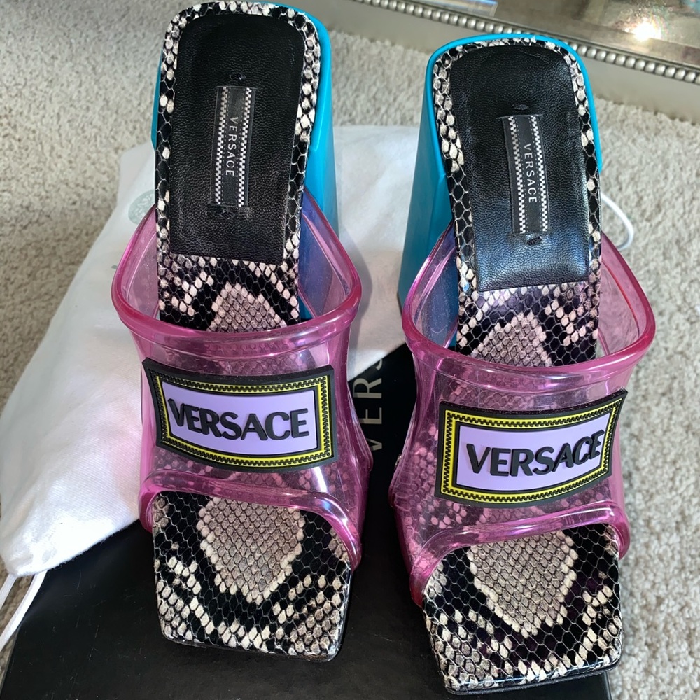 Versace colorful SS19 runway sandal